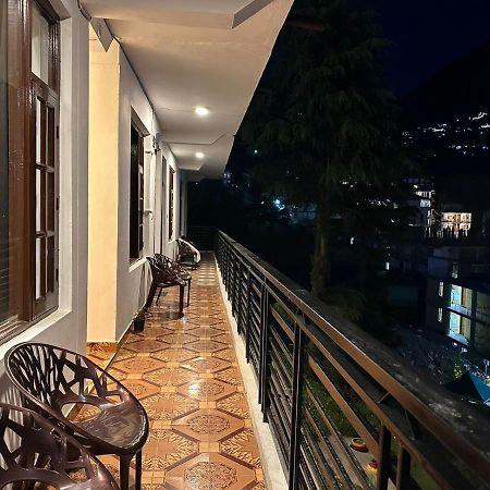Mountain Vista Hotel Дхарамсала Екстериор снимка